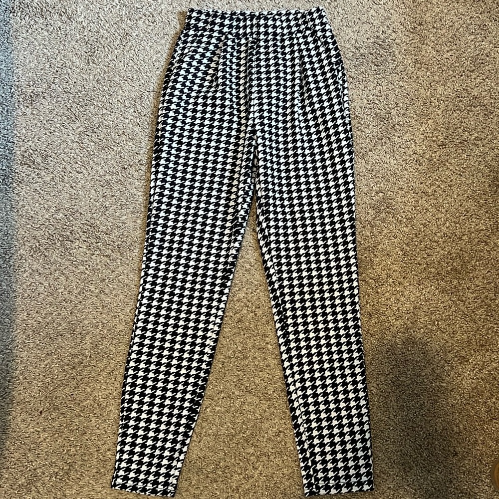 Sweaty Rocks Houndstooth Print Pants - Picture 2 of 4